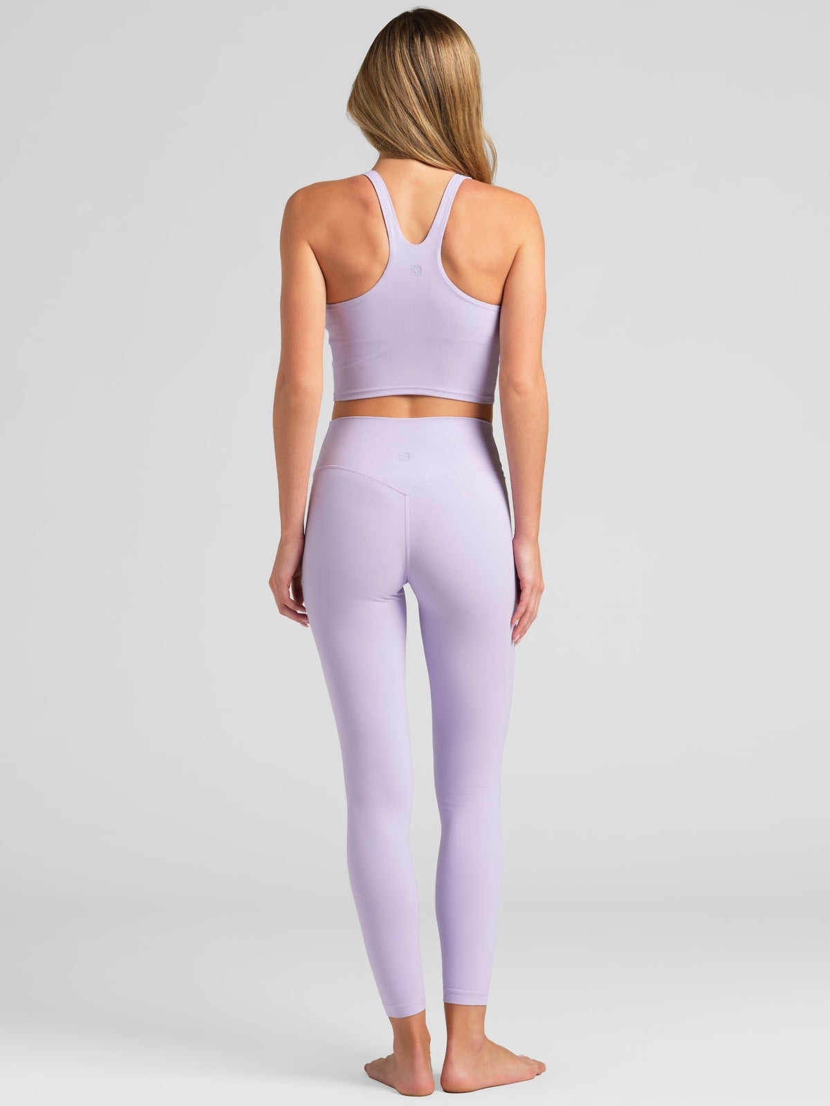 ComfrtCore™ V-Neck Crop Tank