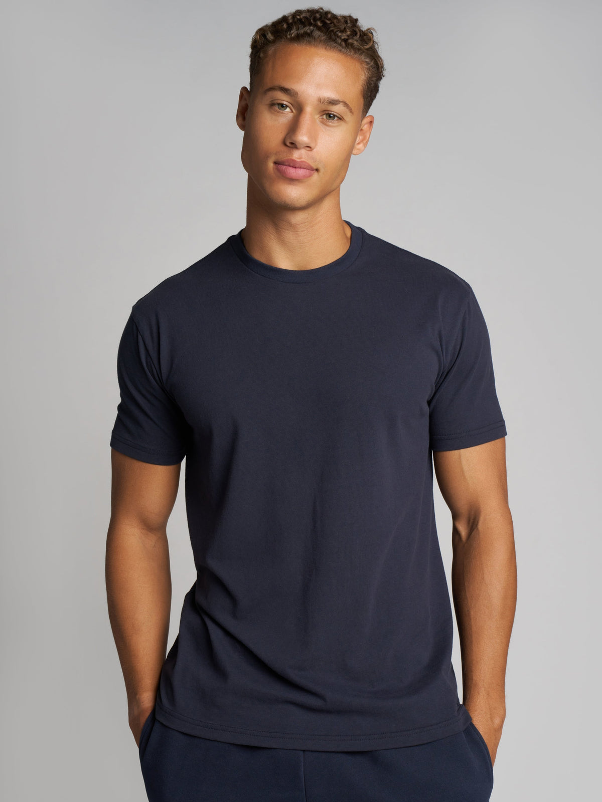 Navy / M