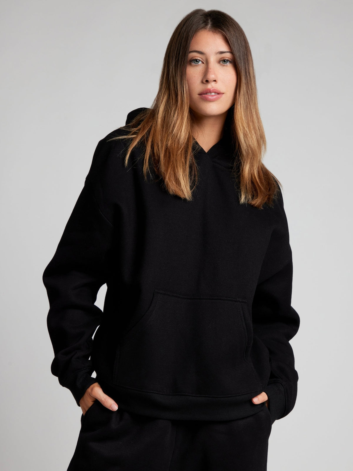 Onyx Black / M