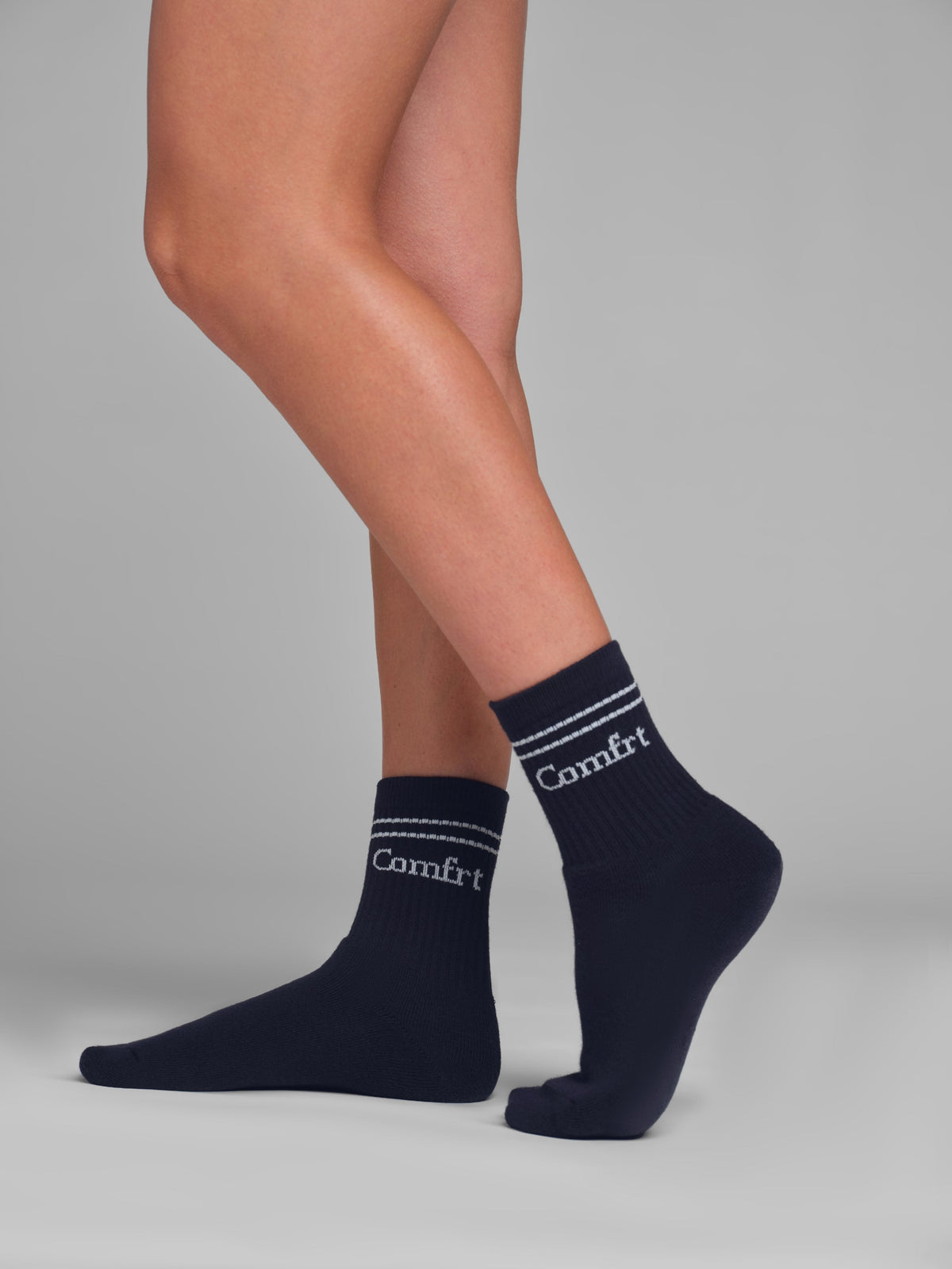 Stripe Trim Ankle Socks