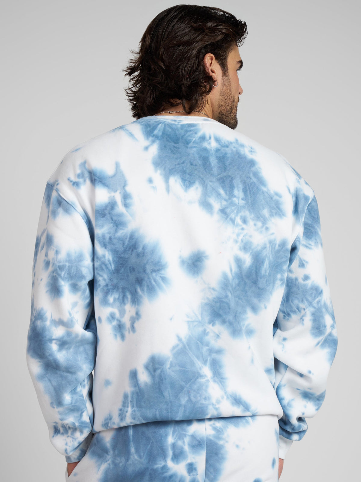 Minimalist Crew - Pre Order