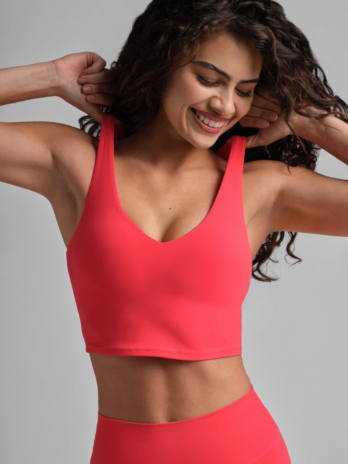 ComfrtCore™ V-Neck Crop Tank