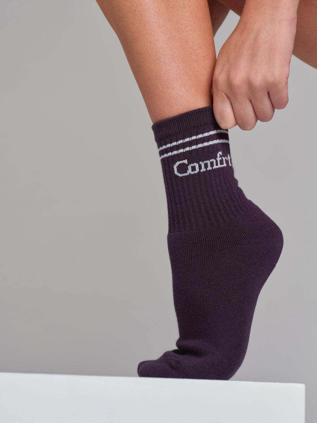Stripe Trim Ankle Socks