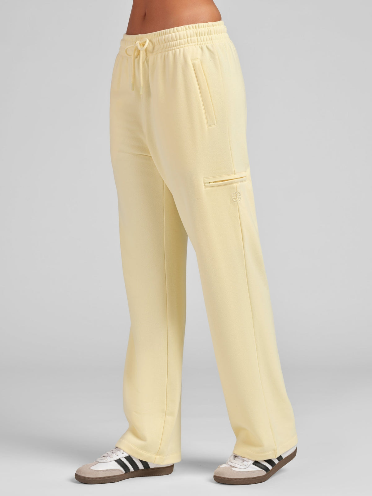 Halo Lightweight Airplane Mode Straight Leg Sweatpants