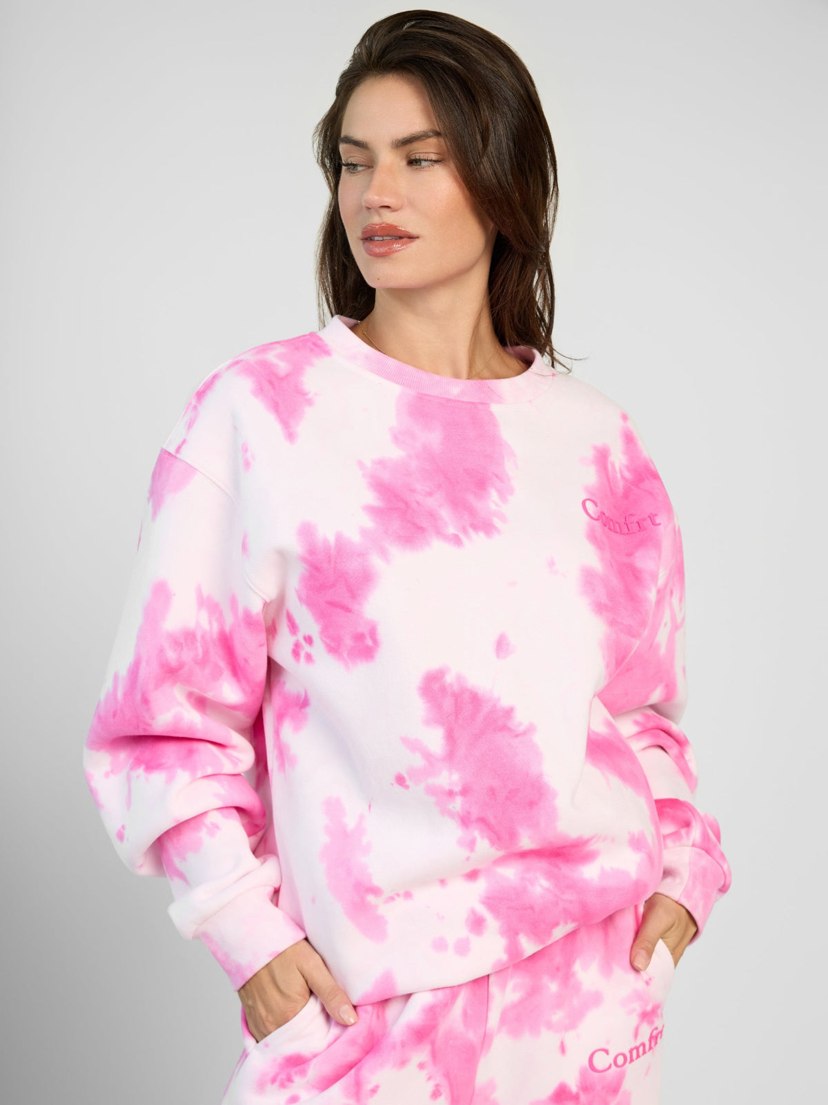 Minimalist Crew - Pre Order
