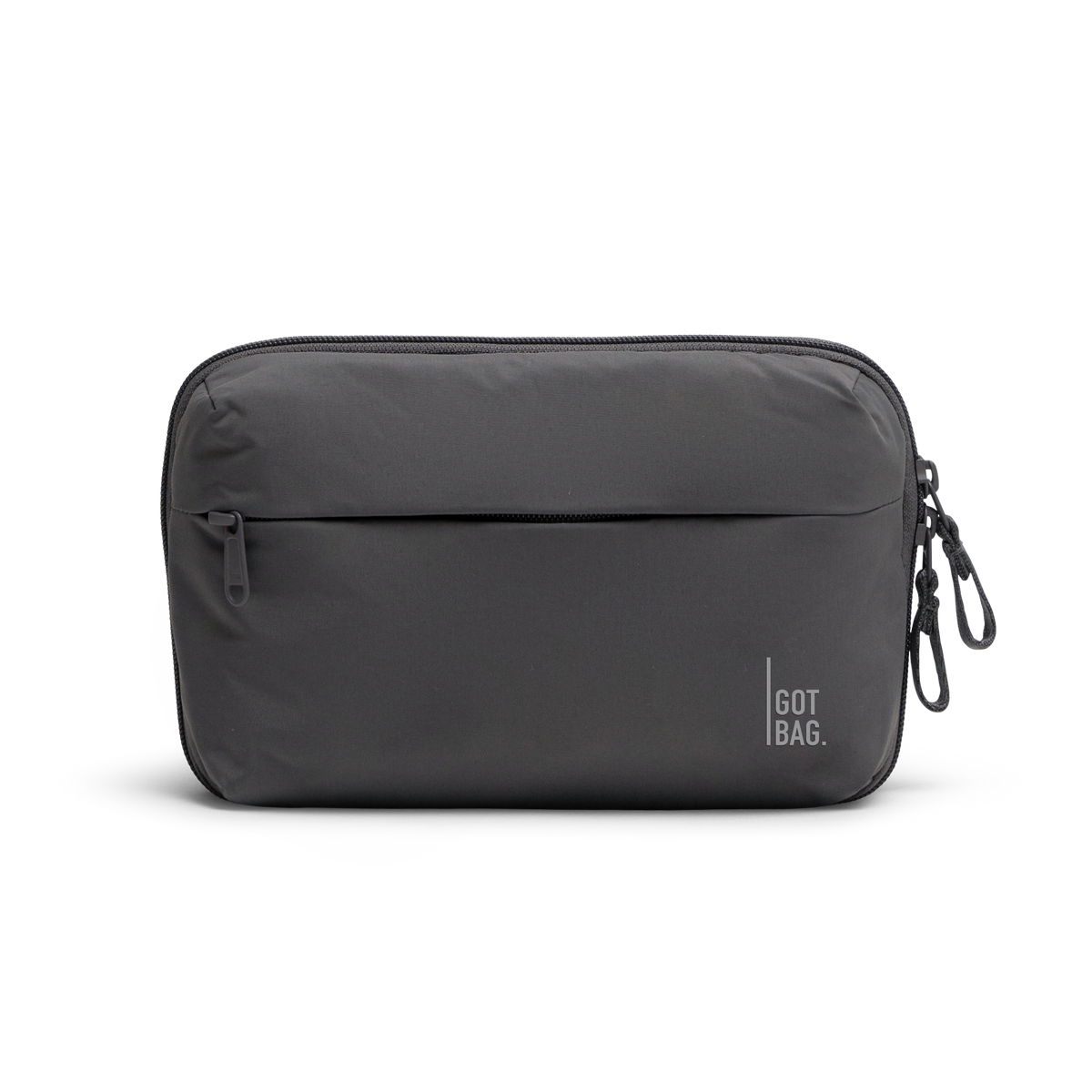 AC0441MO COMMUTERTECHPOUCH Tasche in shark (Dunkelgrau) als Studioaufnahme in Frontansicht.