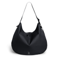 CURVED BAG MONOCHROME EDITION Tasche in black (Schwarz) als Studioaufnahme in Frontansicht.