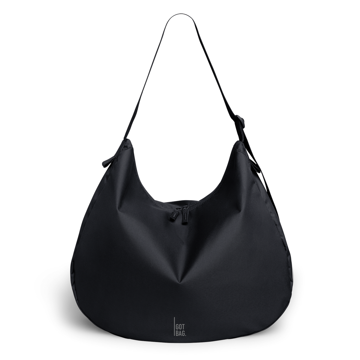 CURVED BAG MONOCHROME EDITION Tasche in black (Schwarz) als Studioaufnahme in Frontansicht.
