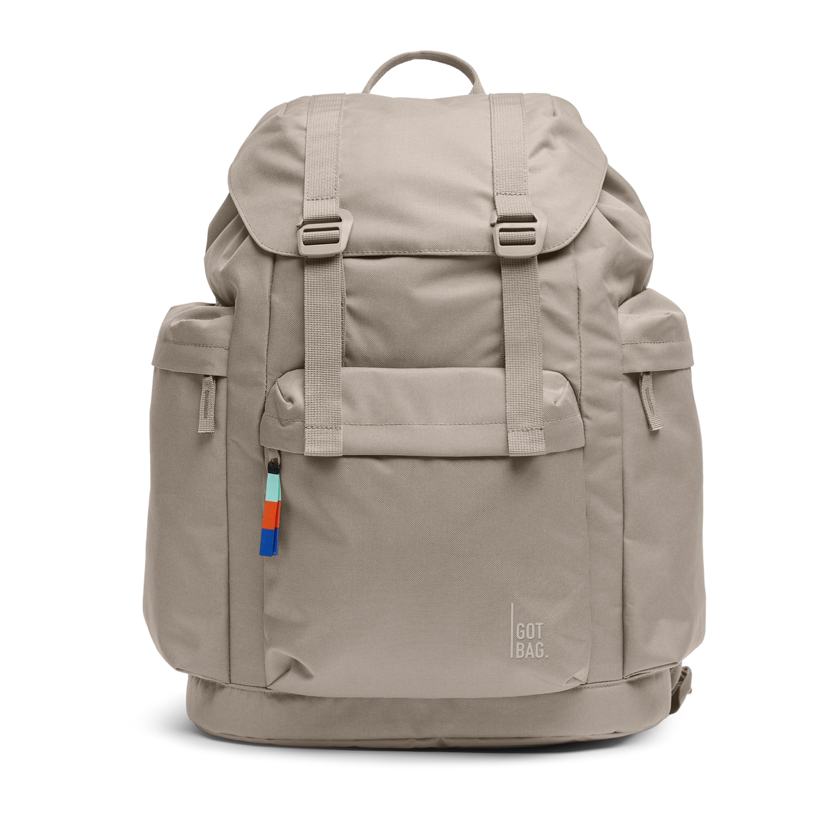 FLAP PACK LARGE Rucksack in scallop (helles Beige) als Studioaufnahme in Frontansicht.