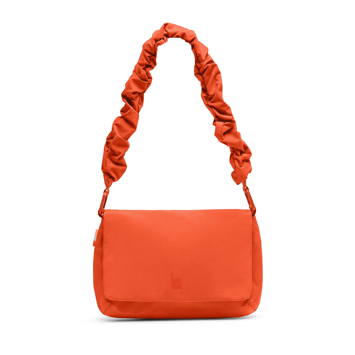 LUCID BAG Tasche in hot coral (knalliges Orange) als Studioaufnahme in Frontansicht.