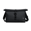 MESSENGER BAG Tasche in black (Schwarz) als Studioaufnahme in Frontansicht.