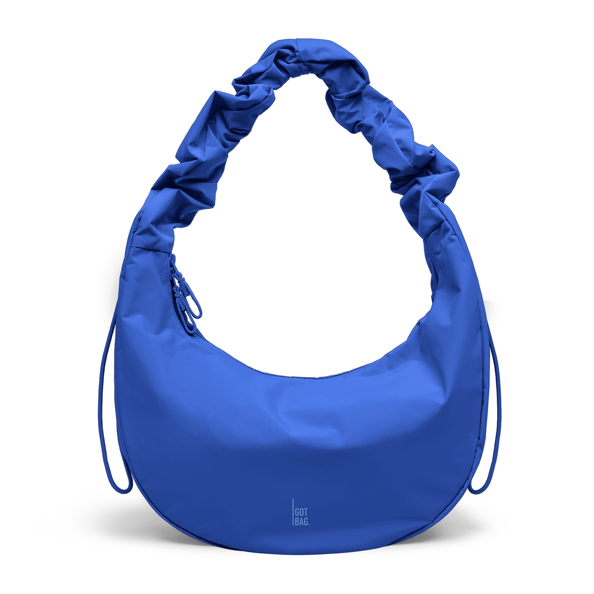 MOON BAG RUFFLE Tasche in cobalt (leuchtendes Kobaltblau) als Studioaufnahme in Frontansicht.