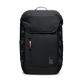 PRO PACK Rucksack in black (Schwarz) als Studioaufnahme in Frontansicht.